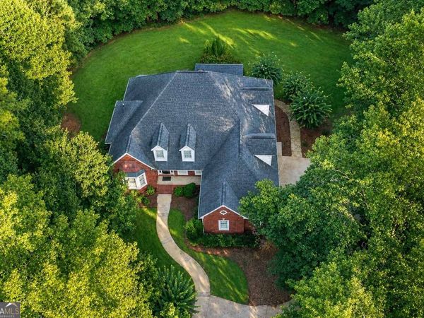 4310 Winslow Court, Douglasville, GA 30135