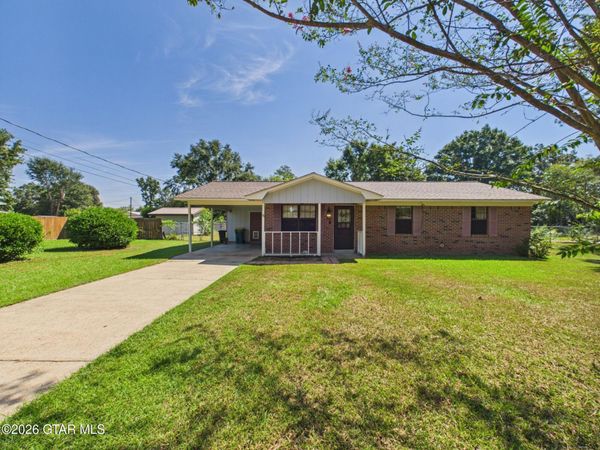 91 Angela Drive, Columbus, MS 39702