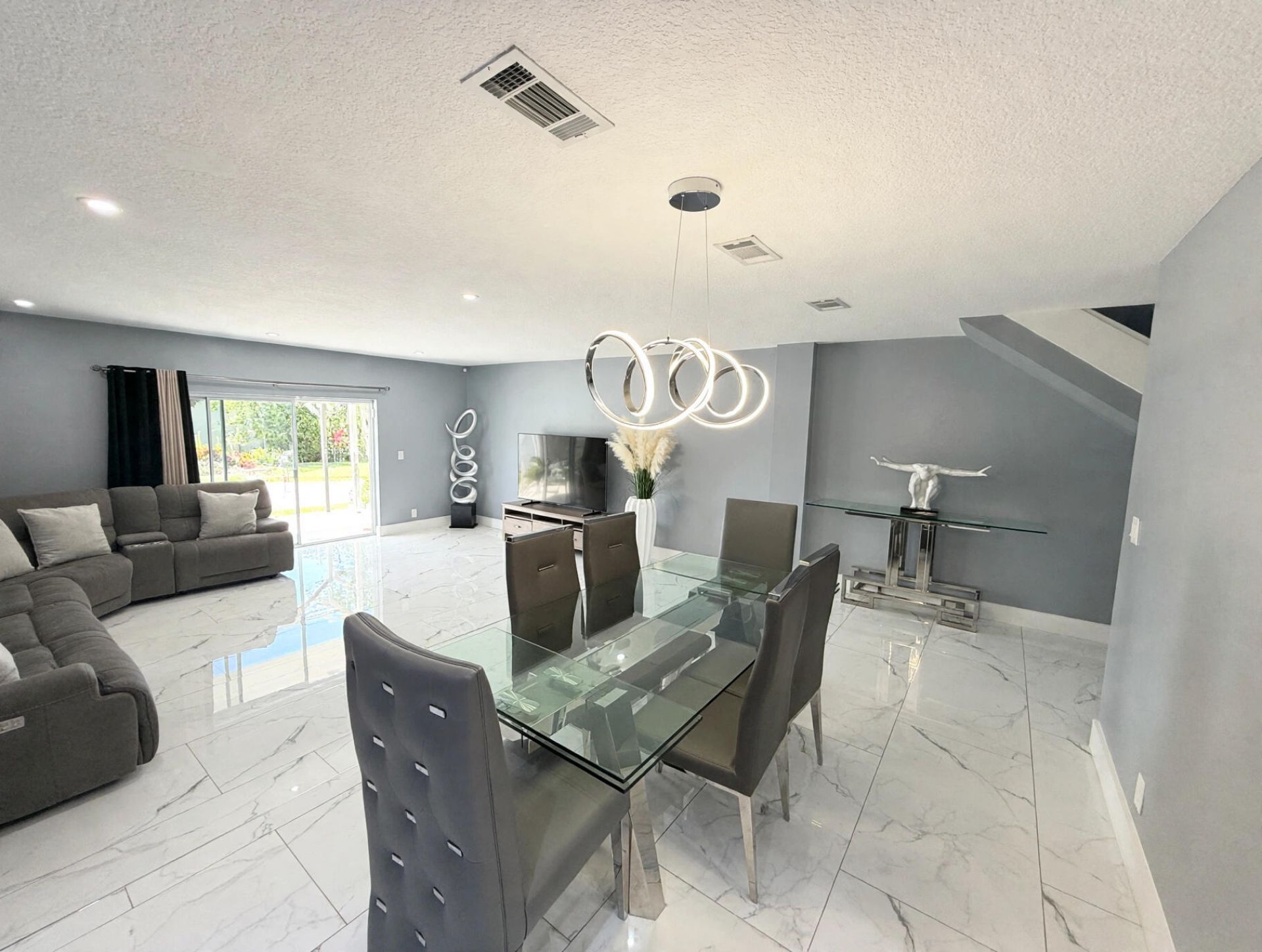9054 NW 35th Place, Sunrise, FL 33351 Photo