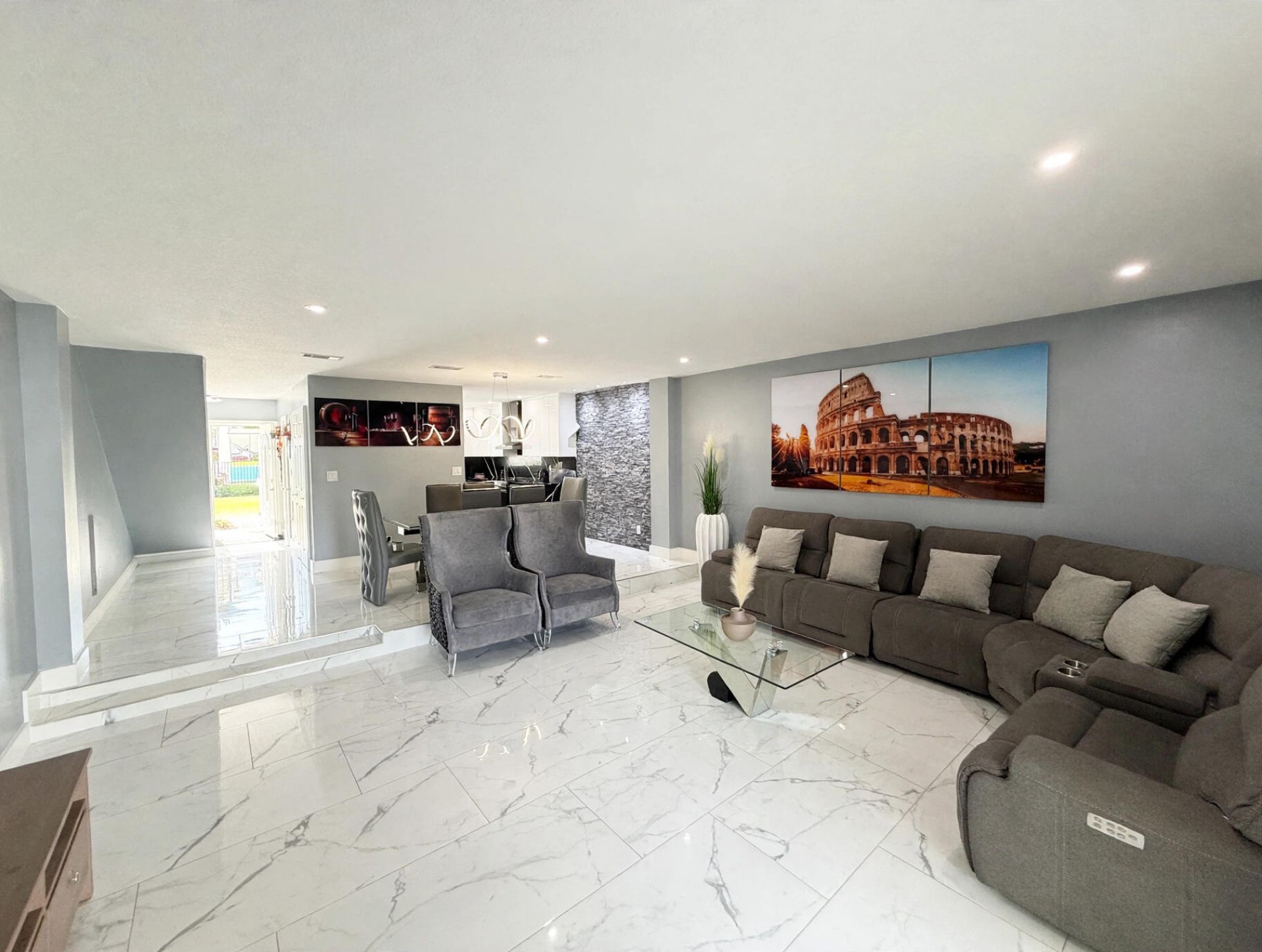9054 NW 35th Place, Sunrise, FL 33351 Photo