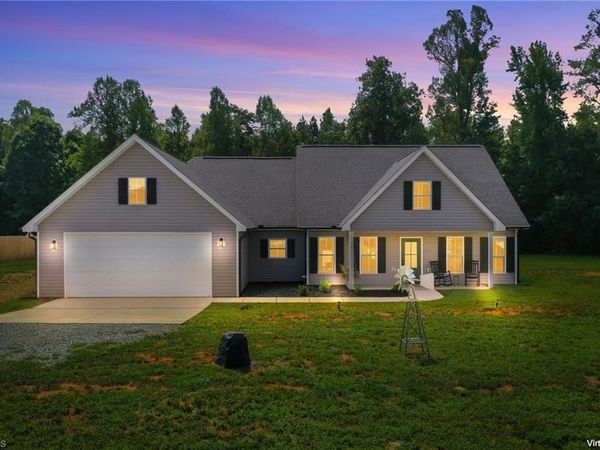 141 Gregorys Grange Drive, Yanceyville, NC 27379