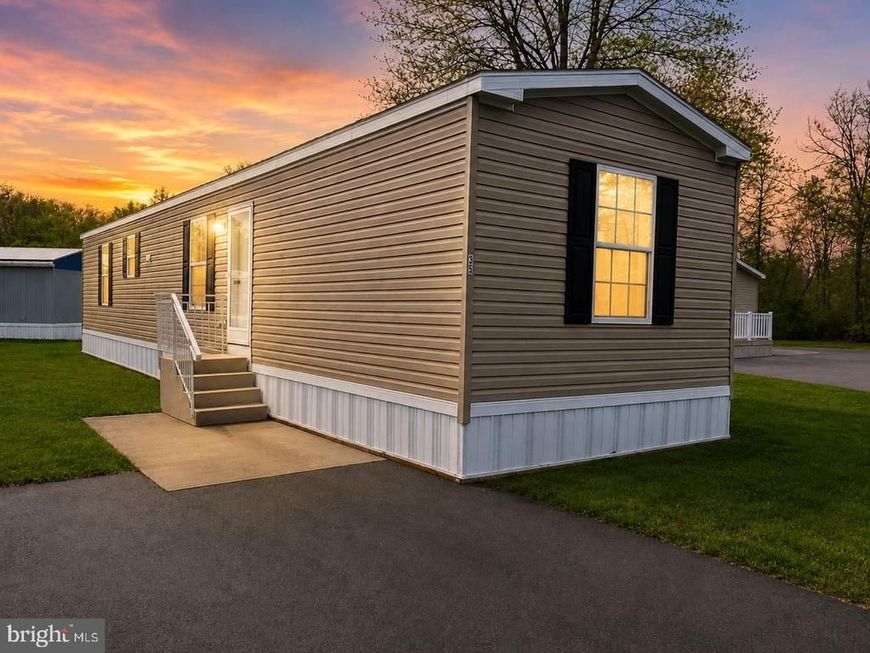 35 Lynn St, Mifflinburg, PA 17844 Main Photo