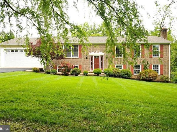 10506 OAK PLACE, FAIRFAX, VA 22030