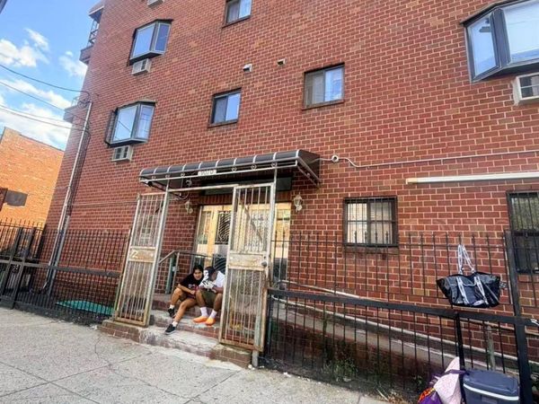 90-70 51 Avenue, Unit 4A, Elmhurst, NY 11373