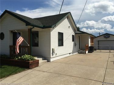 7526 Crissman Street , Utica, Mi 48317