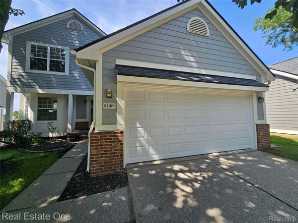 31109 Columbia Drive, Novi, Mi 48377