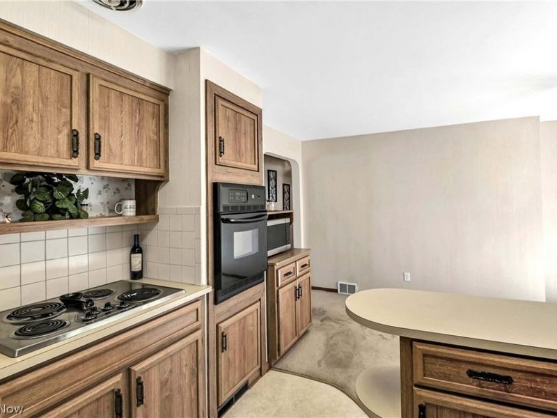 36889 Kinzel Road, Avon, OH 44011 Photo 7