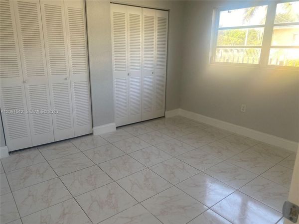 412 NW 33rd St , Miami, FL 33127