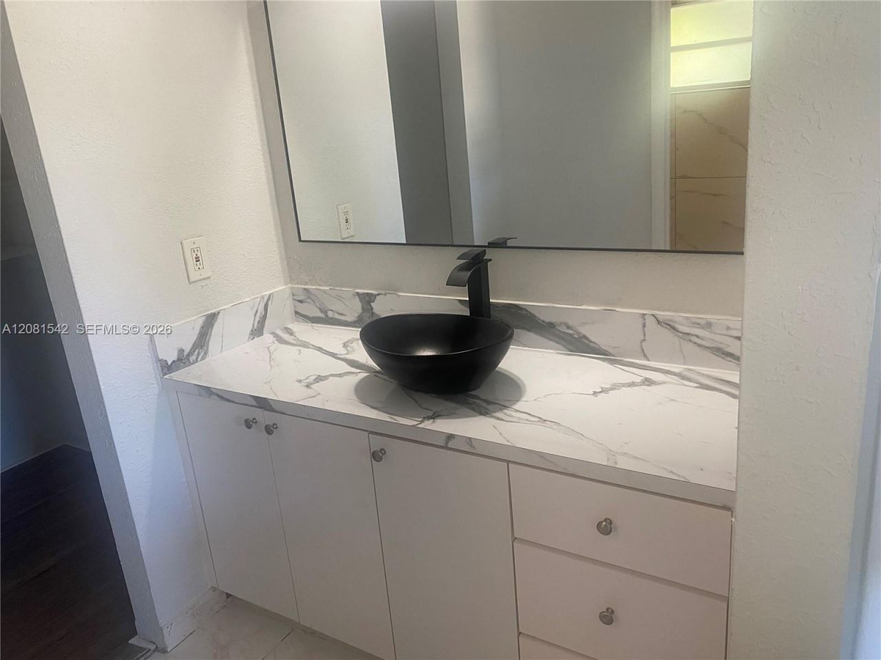 412 NW 33rd St, Miami, FL 33127 Photo