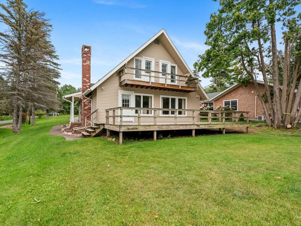 619 Cedar Drive, Indian River, MI 49749