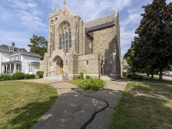 40 Church Street, Laconia, NH 03246
