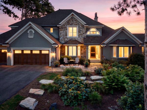 945 Quentin Avenue S, Lakeland, MN 55043