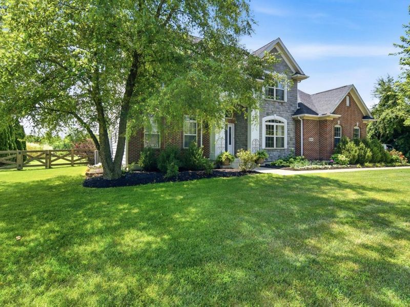 2327 Elizabeth Drive, Clearcreek Township, OH 45068 Photo 2