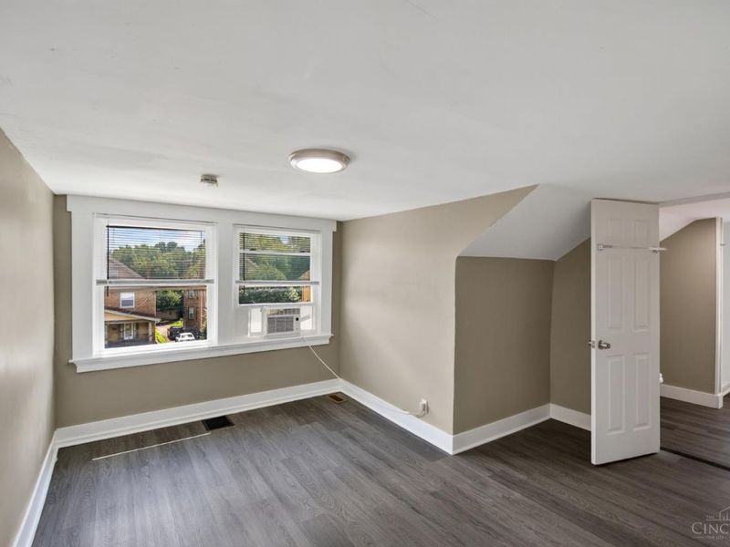 820 Cleveland Avenue, Cincinnati, OH 45229 Photo 26