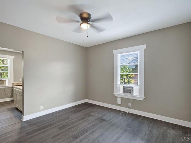 820 Cleveland Avenue, Cincinnati, OH 45229 Photo 7