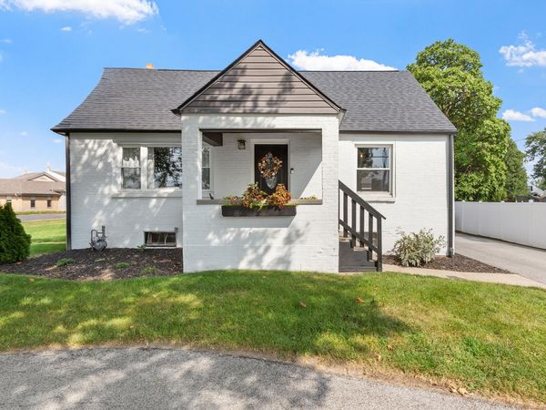 2608 Campbell Street , Valparaiso, IN 46385