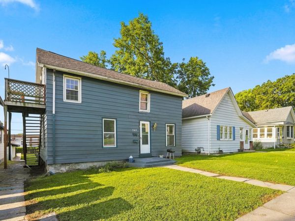 745 1st Avenue , Clinton, IA 52732