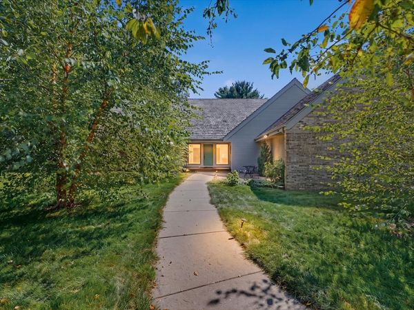 2007 Trout Valley Drive , Champaign, IL 61822