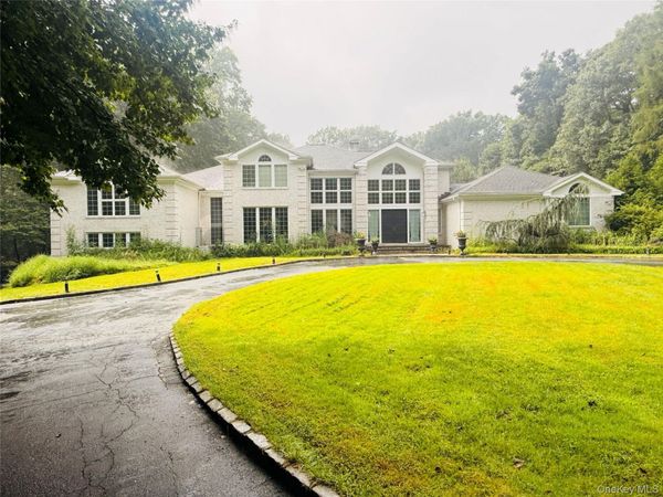 22 Evans Drive , Glen Head, NY 11545