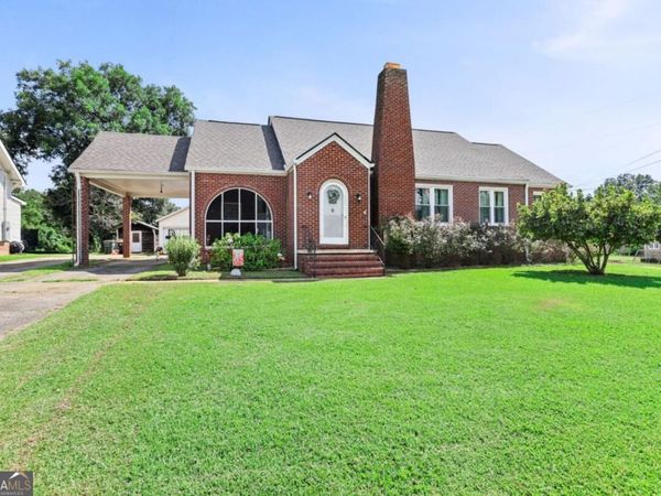 101 High Street, Hogansville, GA 30230