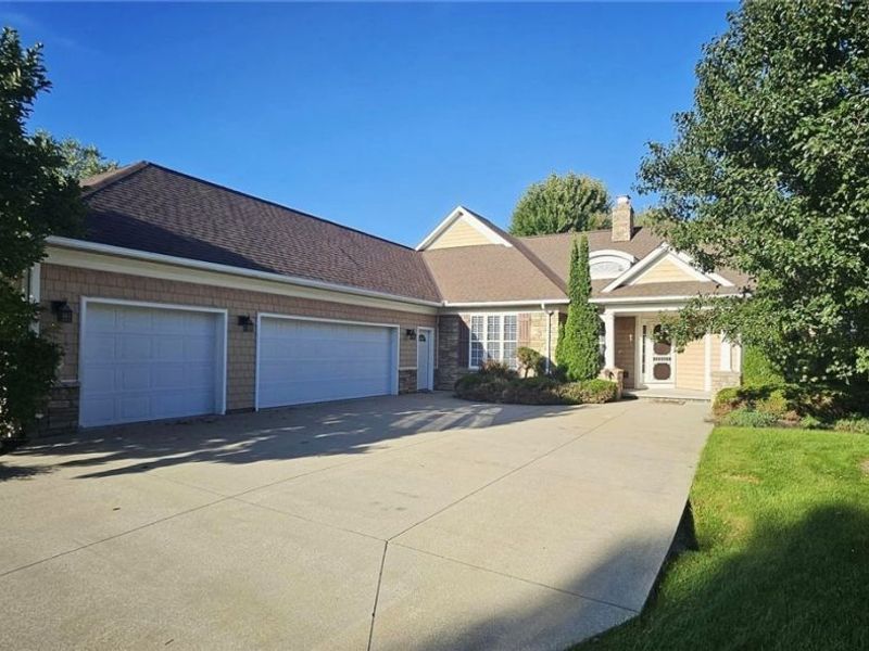 7235 Dursley Court, Solon, OH 44139 Photo 1