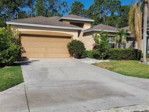 745 Crossfield CIR , NAPLES, FL 34104