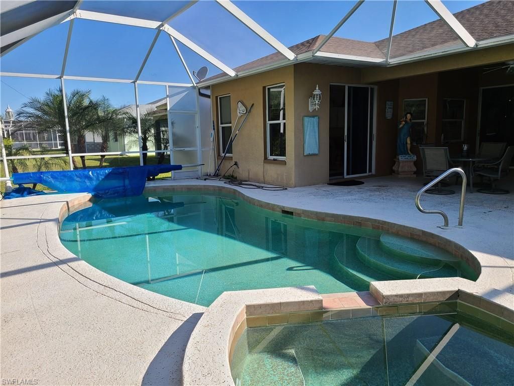 745 Crossfield Cir , Naples, FL 34104 Photo