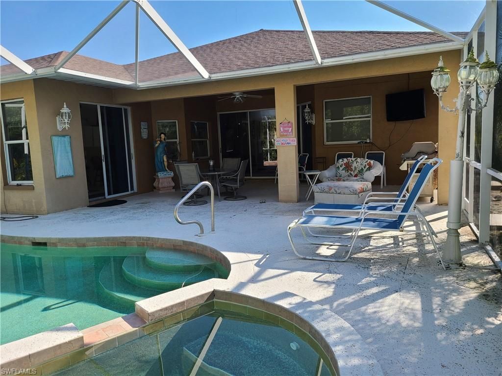 745 Crossfield Cir , Naples, FL 34104 Photo