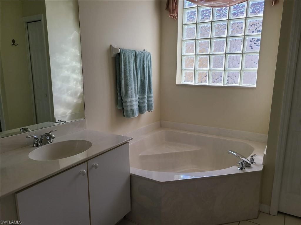 745 Crossfield Cir , Naples, FL 34104 Photo