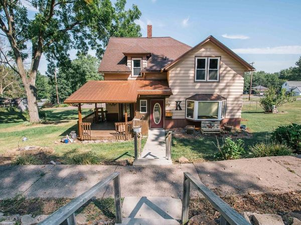 411 E 5TH STREET, Neillsville, WI 54456