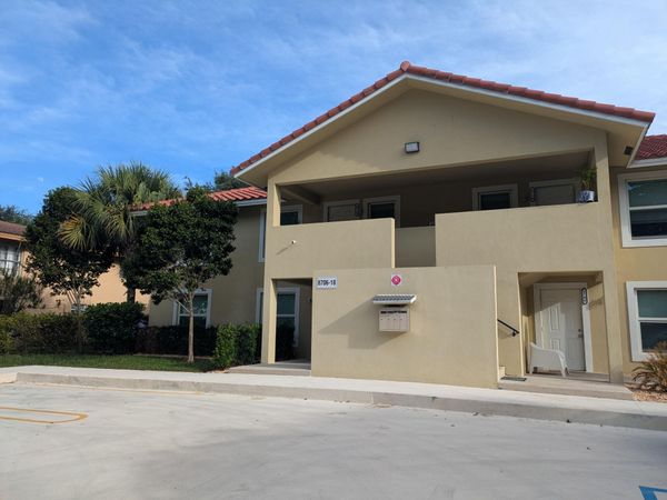 8710 NW 35th Street, Coral Springs, FL 33065