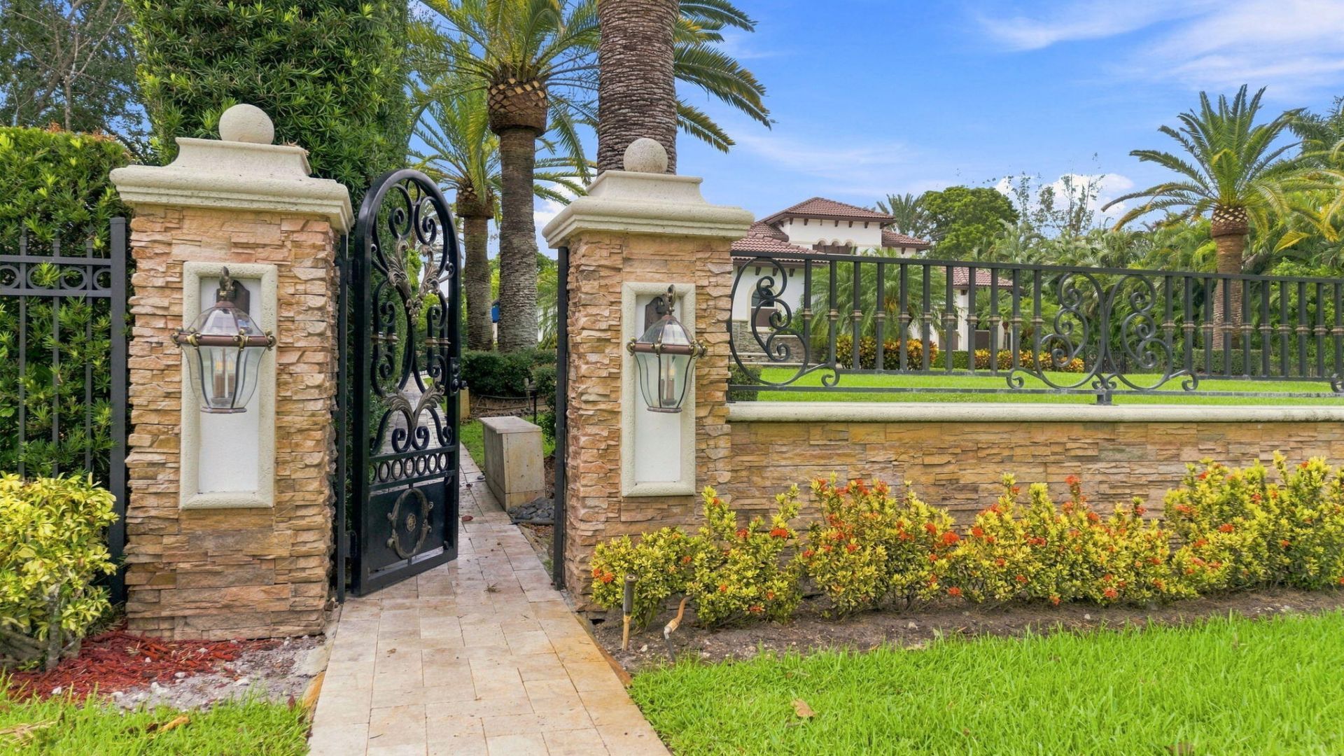 4851 SW 111th Terrace, Davie, FL 33328 Photo