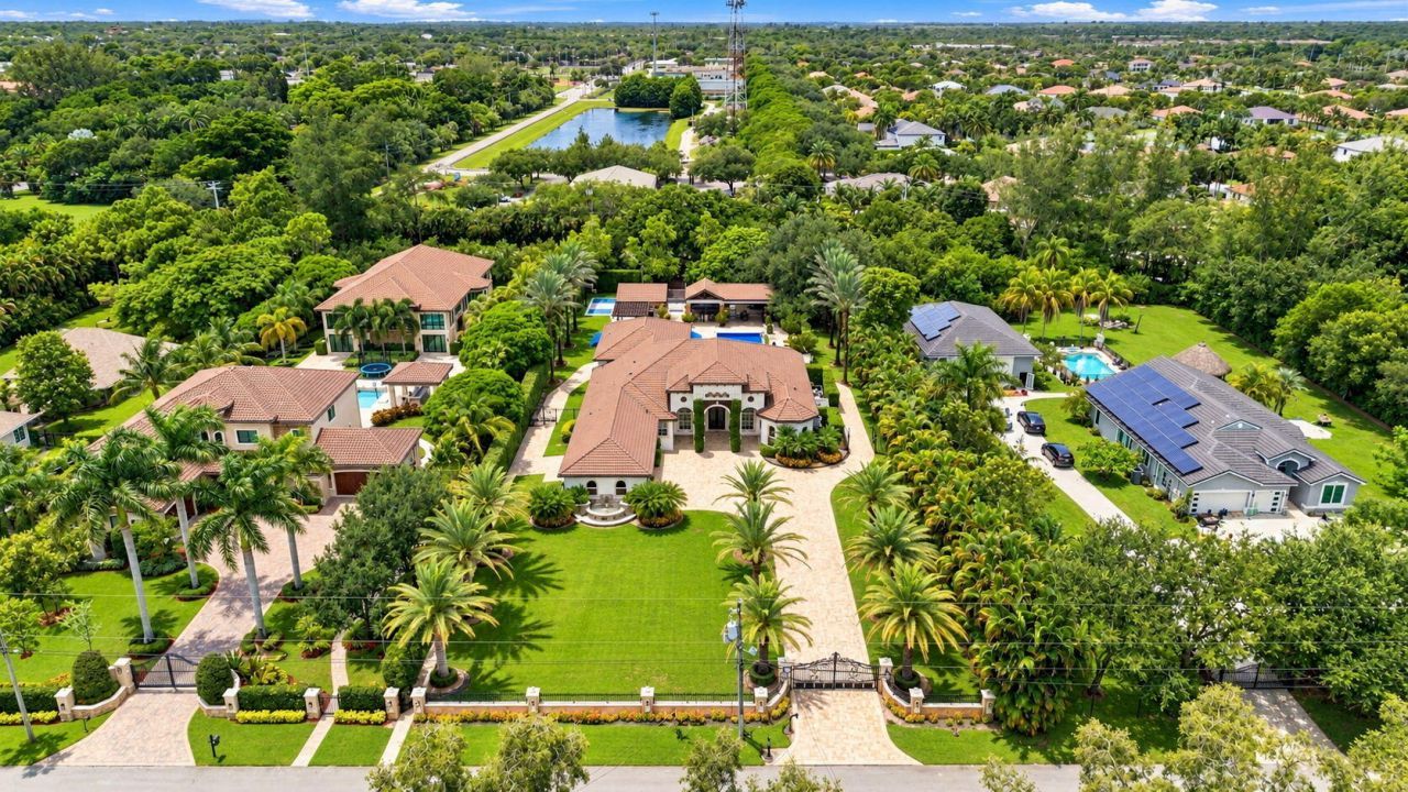 4851 SW 111th Terrace, Davie, FL 33328 Photo