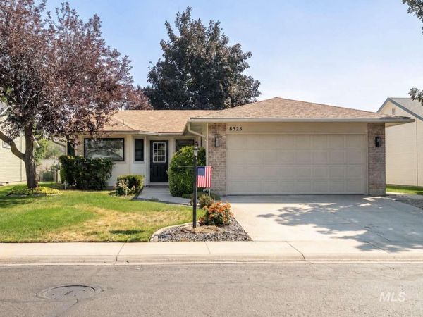 8325 Willowdale Dr, Garden City, ID 83714