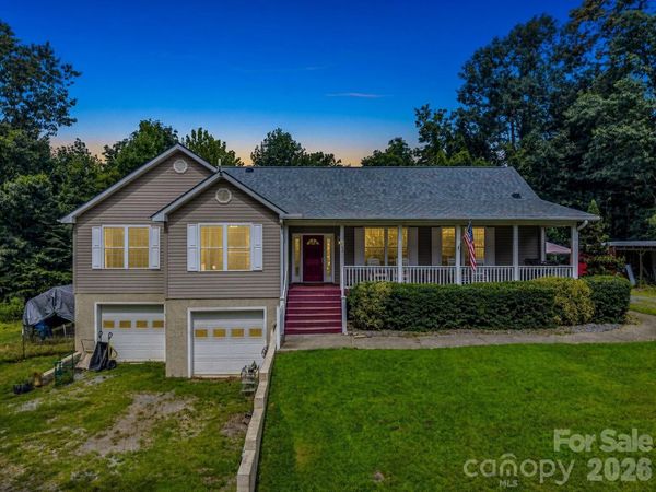 136 Limousine Lane, Pisgah Forest, NC 28768