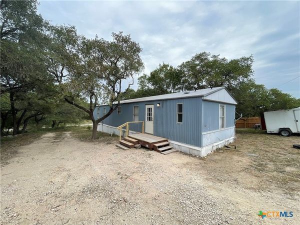 611 Buck Trail , Canyon Lake, TX 78133