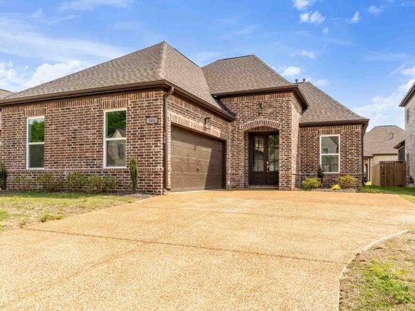 568 ROSALIE WOODS DR, Cordova, TN 38018