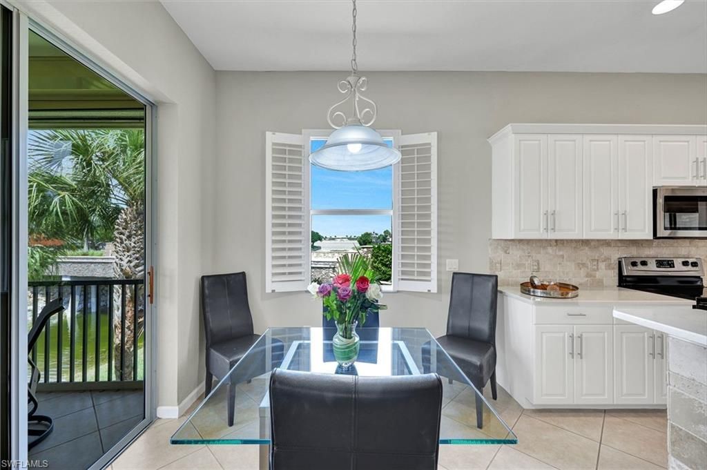8723 Coastline Ct , Unit 202, Naples, FL 34120 Photo