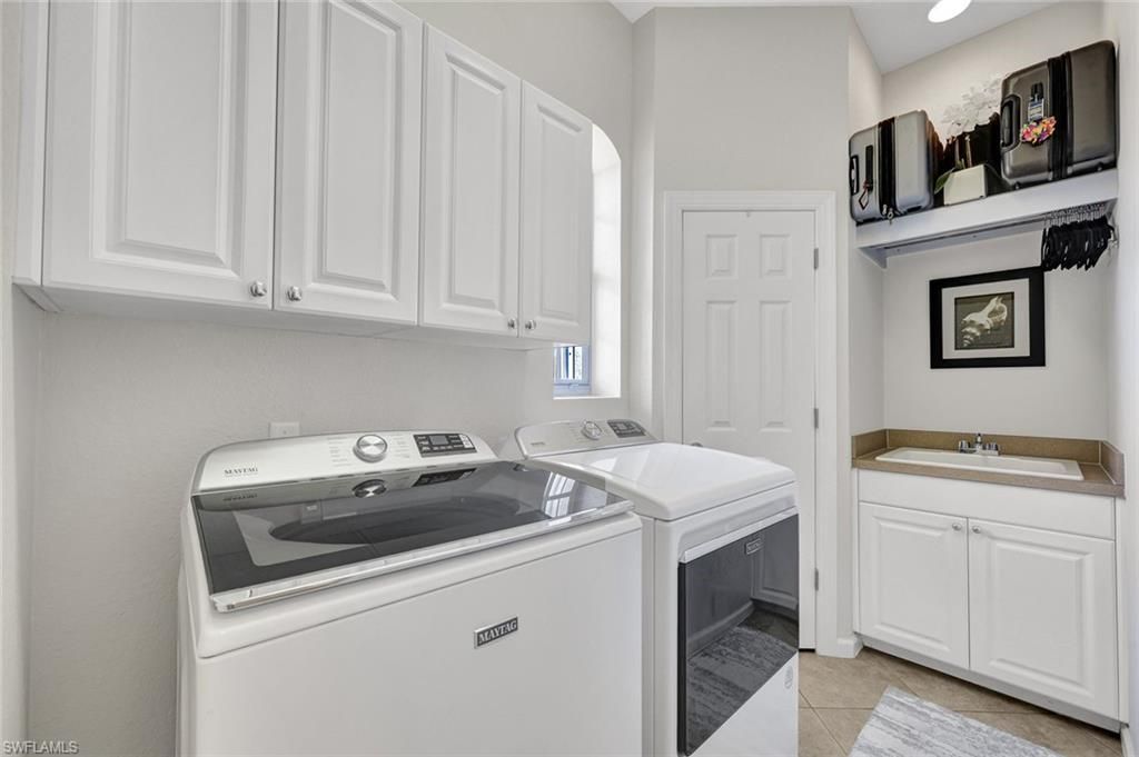 8723 Coastline Ct , Unit 202, Naples, FL 34120 Photo