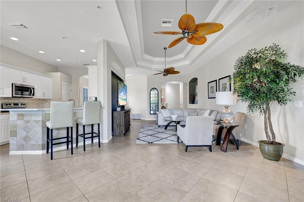 8723 Coastline Ct , Unit 202, Naples, FL 34120 Photo