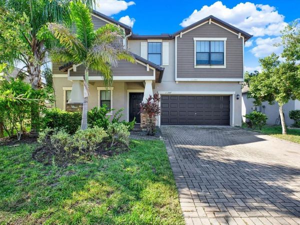 10207 COUNT FLEET DRIVE, RUSKIN, FL 33573