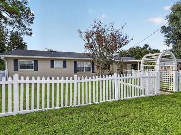 37406 TURNER DRIVE , UMATILLA, FL 32784