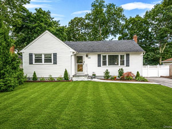 24 Alma Avenue , Lake Grove, NY 11755