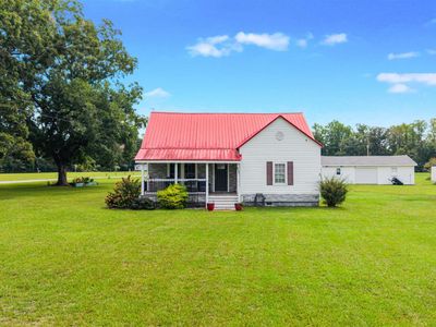 827 Sheila Dr., Johnsonville, SC 29555