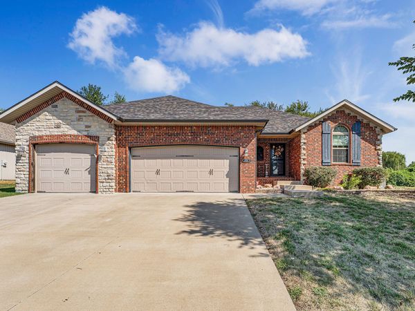 2721 E Clearview Drive , Republic, MO 65738