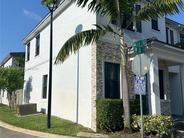 1602 SW 28th Ct , Fort Lauderdale, FL 33315
