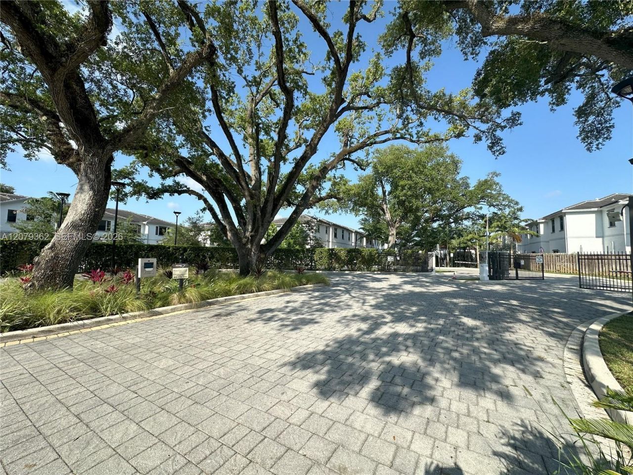 1602 SW 28th Ct, Fort Lauderdale, FL 33315 Photo