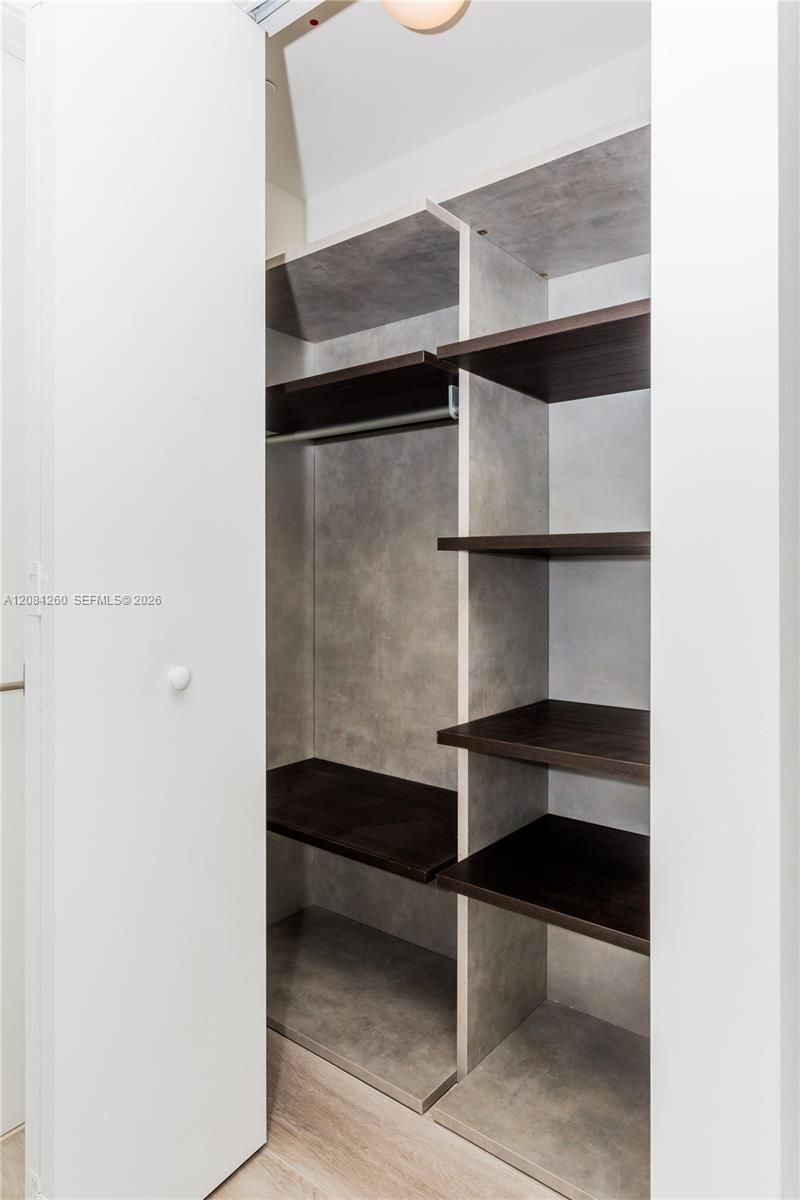 45 SW 9th St , Unit 3204, Miami, FL 33130 Photo