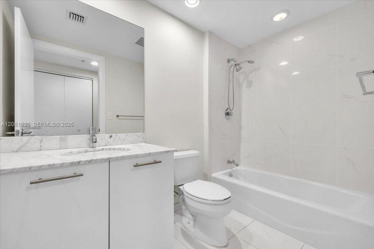 3000 Oasis Grabd Blvd , Unit 2802, Fort Myers, FL 33916 Photo