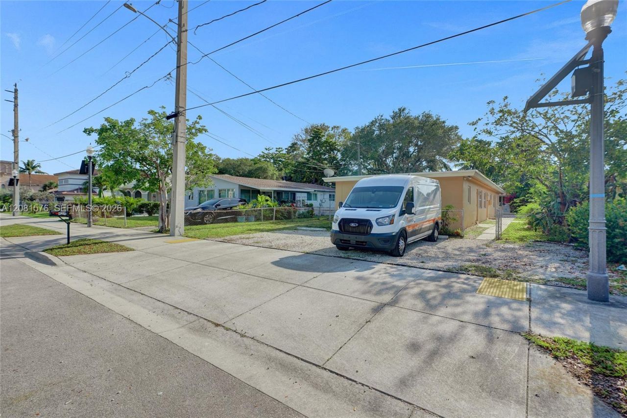 429 NW 9th Ave , Unit 1, Fort Lauderdale, FL 33311 Photo